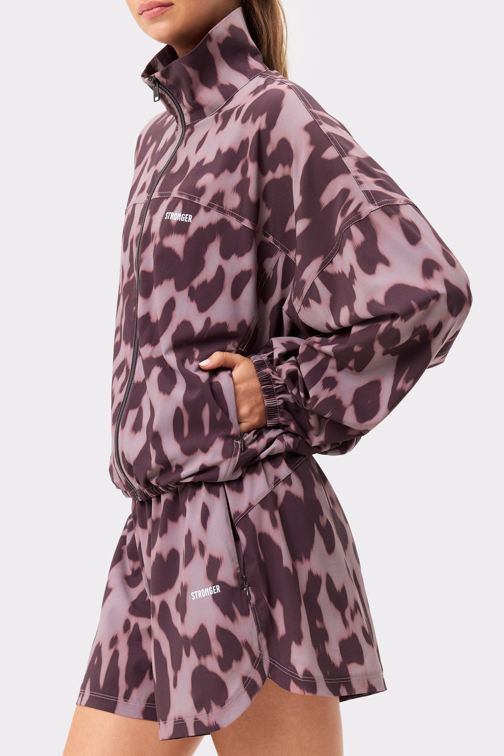 Breezy Woven Jacket Leo Rush