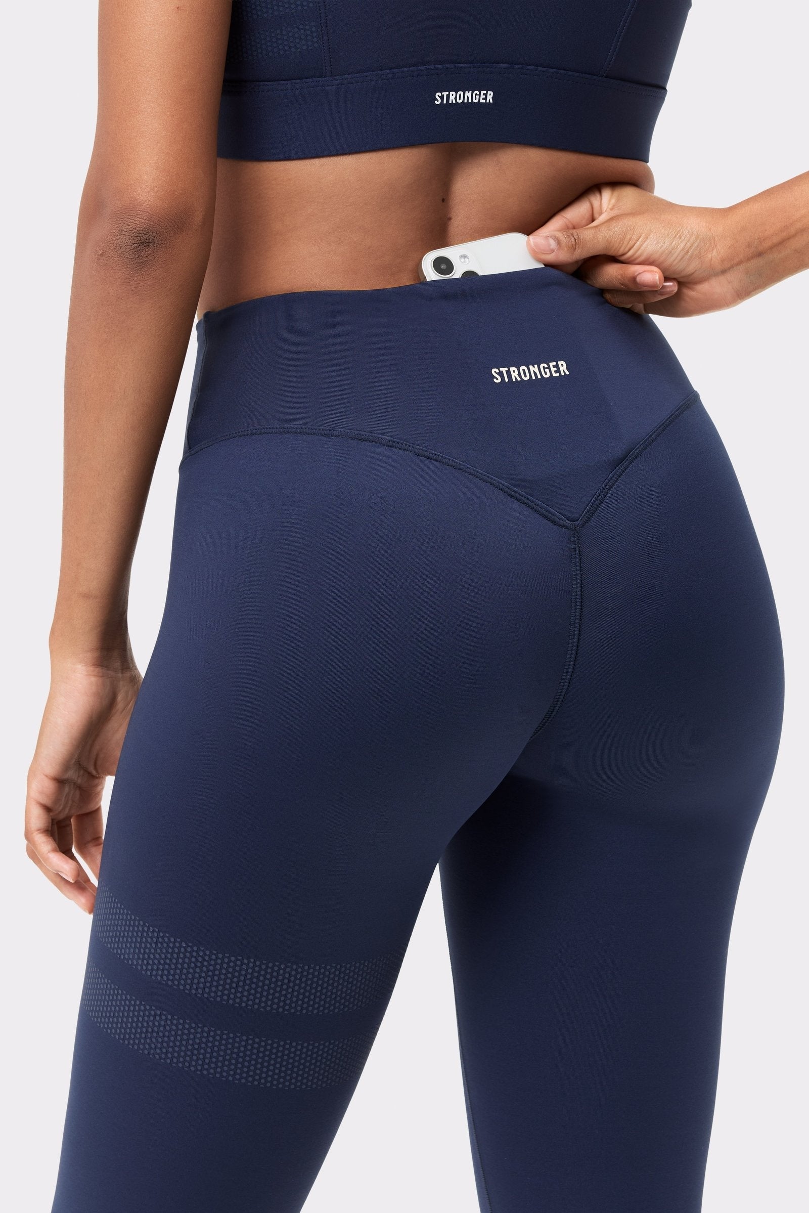 The Signature One Contour Legging
