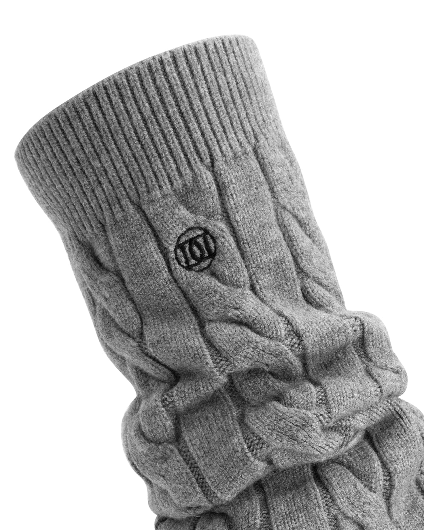 Deblon Legwarmers van Deblon Sports in grey melange, detail van het DD-borduursel