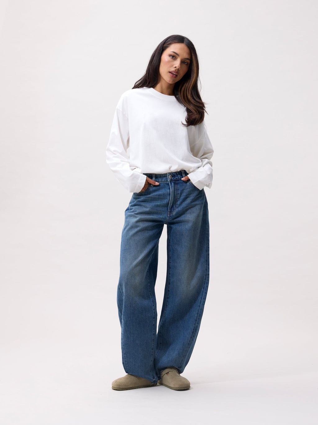 Catwalk Junkie super barrel fit jeans in medium blue