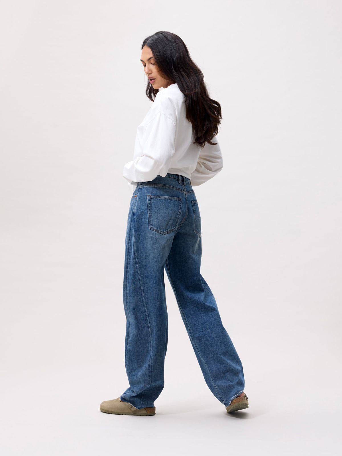 Catwalk Junkie super barrel fit jeans in medium blue