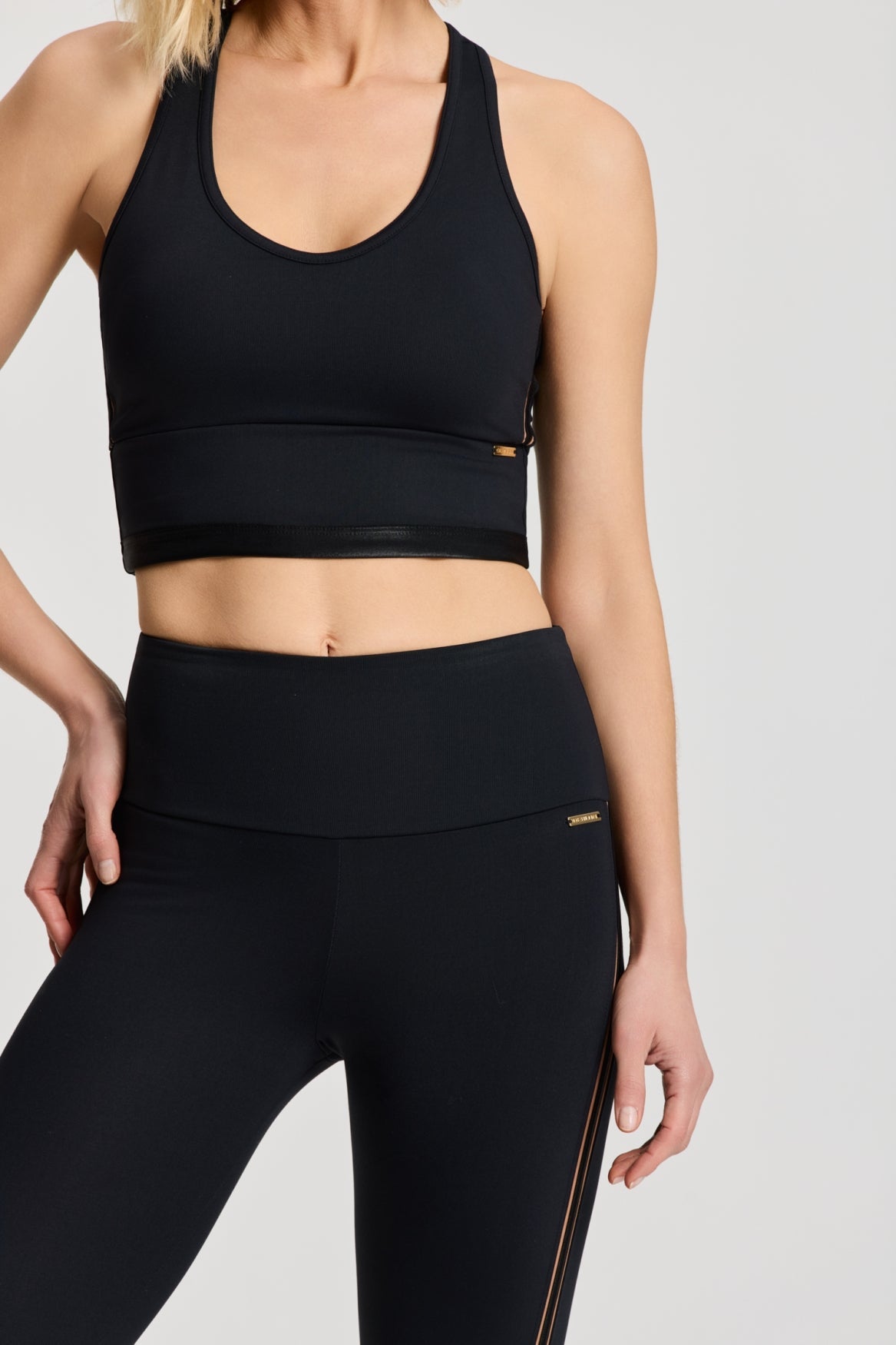 Deblon Sports Jade Leggings in black camel, zijkant